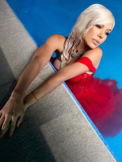 famous romanian women